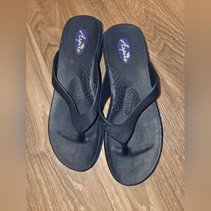 Okabashi Aspire Navy Blue Flip Flops